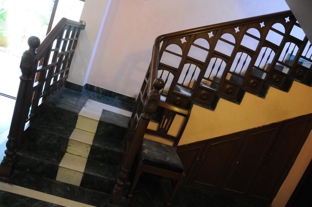 Lloyds Serviced Apartments,Krishna Street,T Nagar Madras Kamer foto
