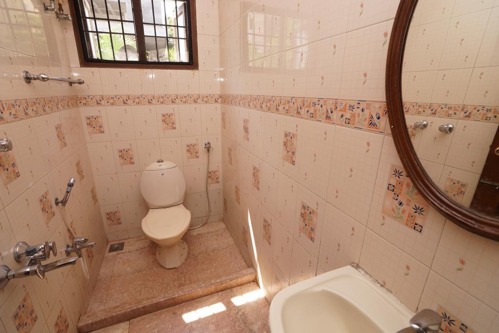 Lloyds Serviced Apartments,Krishna Street,T Nagar Madras Buitenkant foto